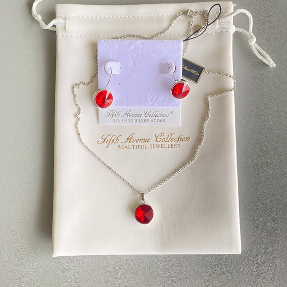 Butler Multifaceted Red Crystals Necklace & Earrings Set - Picture 12 of 13